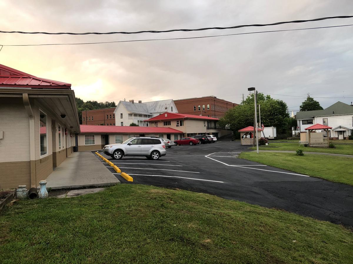 Ellijay Inn - Downtown Ellijay Exterior foto